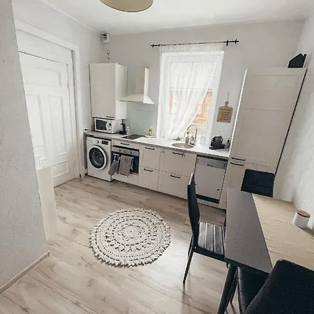 Cozy With Good Location. 페르누
