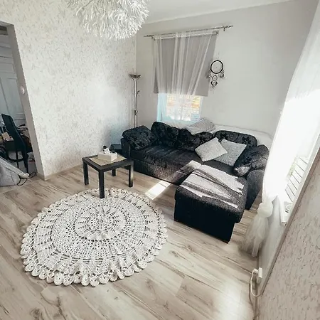 아파트 Cozy With Good Location.