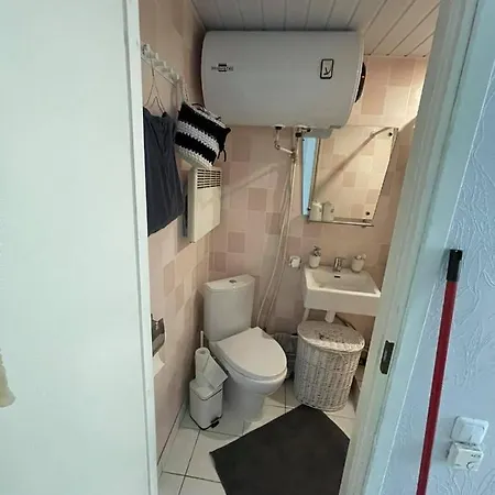 Cozy With Good Location. *